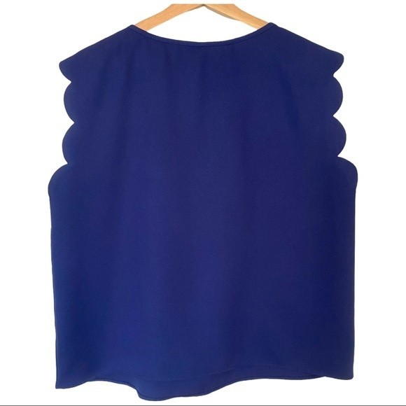 Womens Navy Scalloped Sleeve Tank Top size Large - Picture 2 of 10
